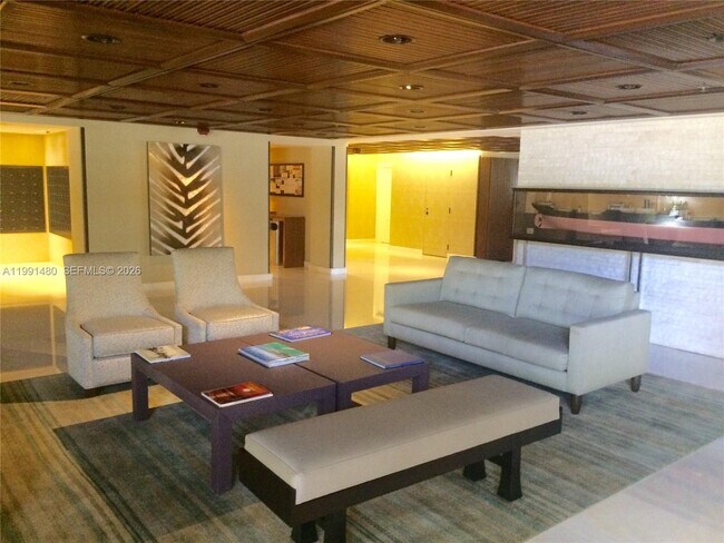 Building Photo - 201 Crandon Blvd