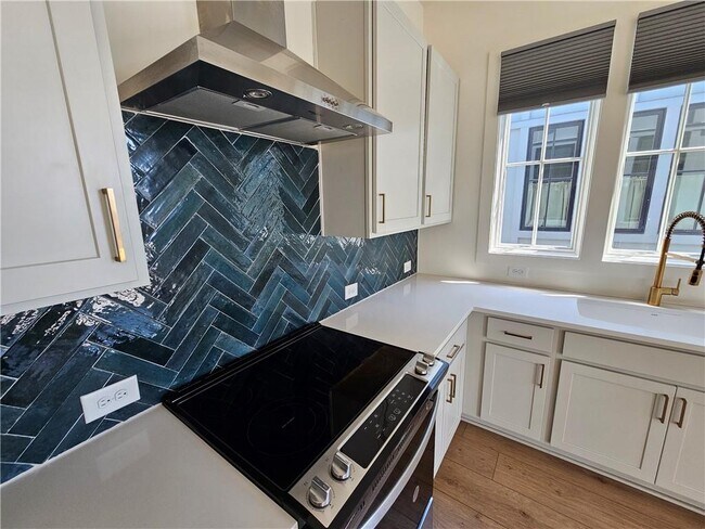 Building Photo - 1294 Longreen Ter NW