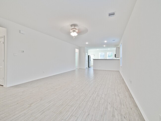 Building Photo - 10711 Catclaw Ct