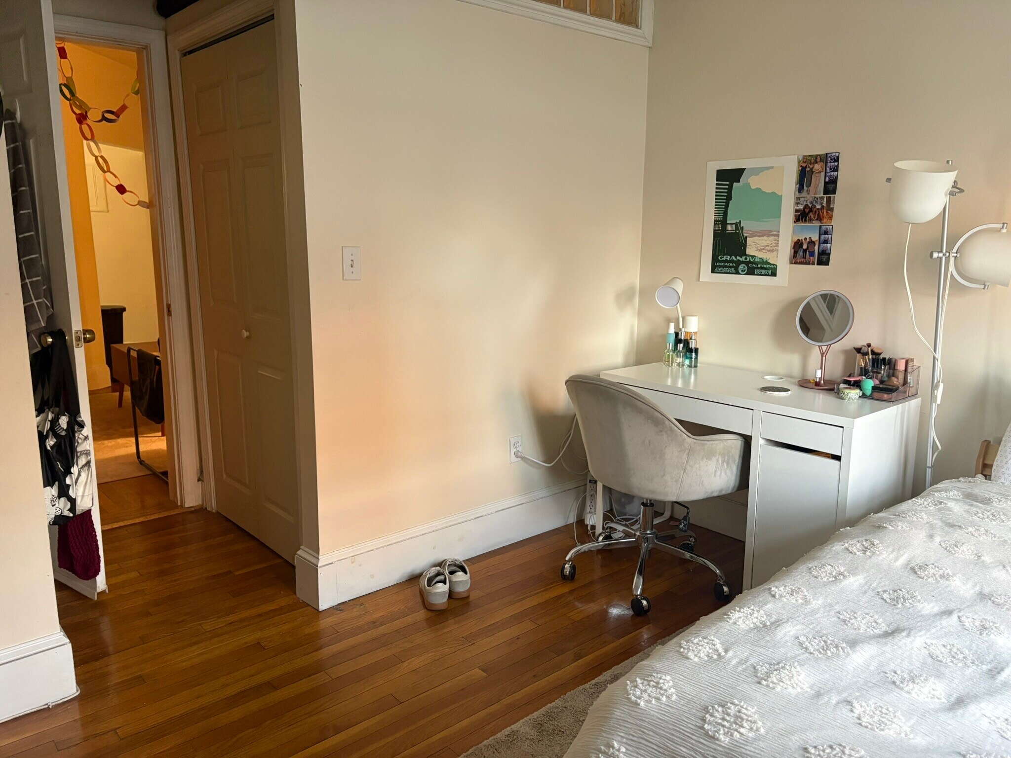 Building Photo - 54 Egmont St