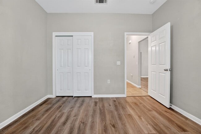 Building Photo - 5625 Signal Point
