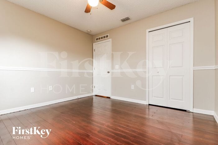 Building Photo - 3813 Sleepy Hill Oaks Loop
