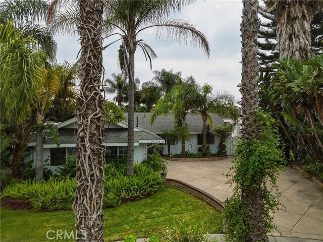Building Photo - 24092 Gemwood Dr