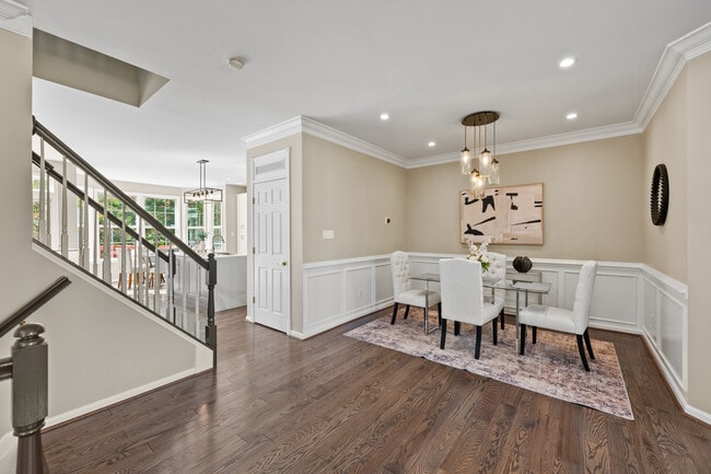 Building Photo - 13438 Burrough Farm Dr