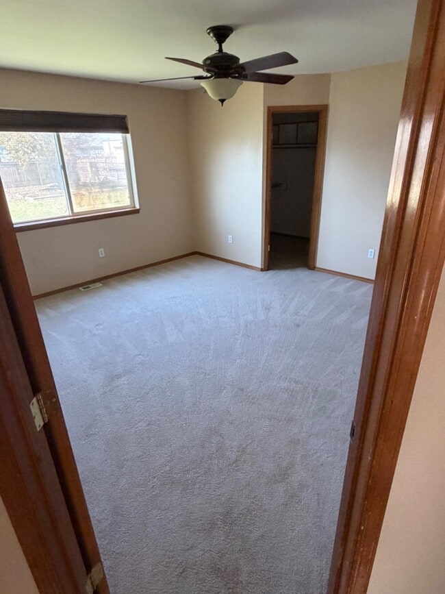 Building Photo - 301 Casi Ct