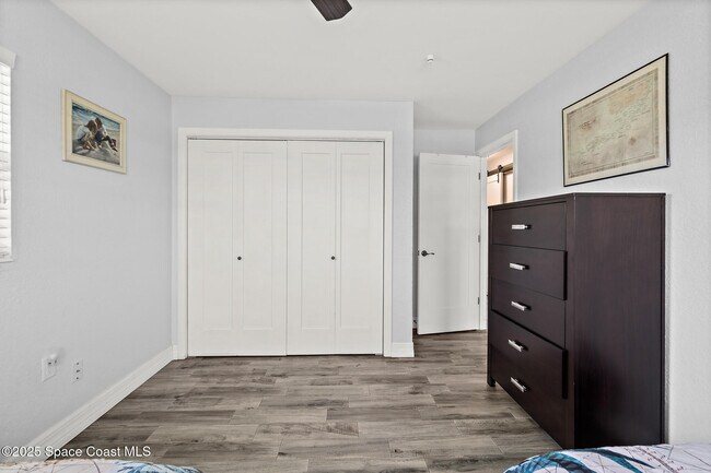 Building Photo - 346 Cyprus Dr