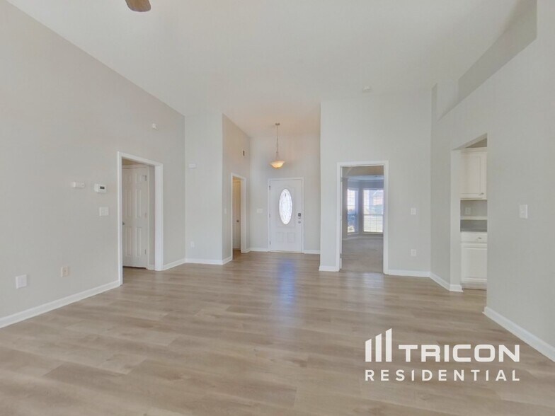 Building Photo - 207 Turtle Cv