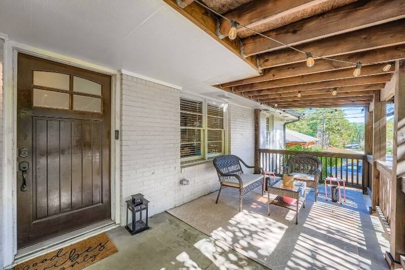 Building Photo - 2116 Trailwood Rd