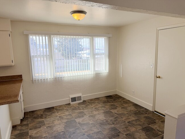 Building Photo - Charming 3 Bed, 1 Bath Home in Pocatello!