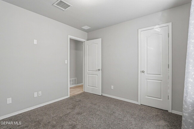 Building Photo - 1004 Aircoupe Way