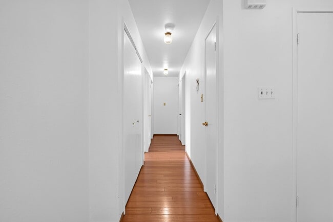 Building Photo - Fall Rental - Comfortable 3-Bedroom Home for Rent in Central Davis