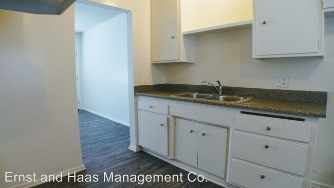 Building Photo - 202 N Culver Ave