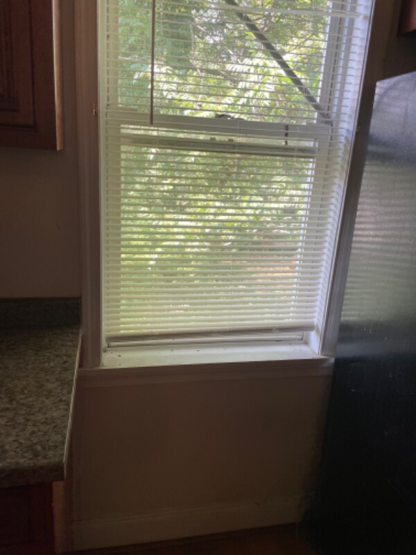 Building Photo - 3800 Glenmore Ave