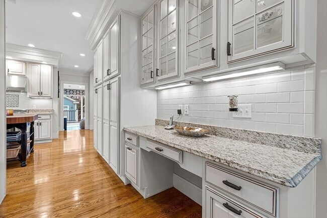 Building Photo - 34 Glen Rd