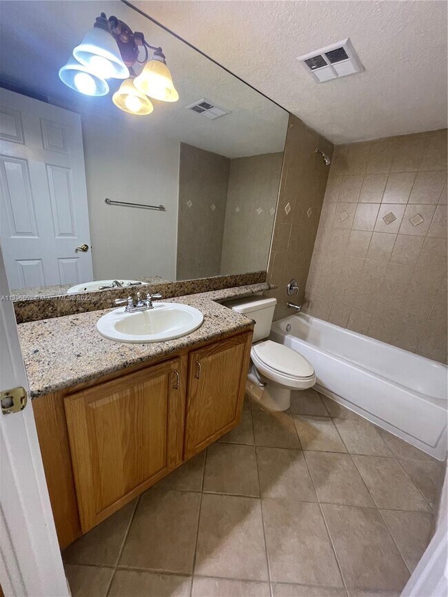 Building Photo - 1501 E Broward Blvd