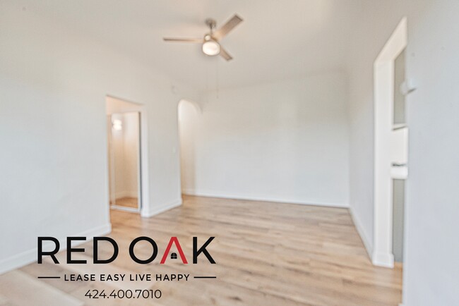 Building Photo - 974 1/2 Gramercy Pl-405