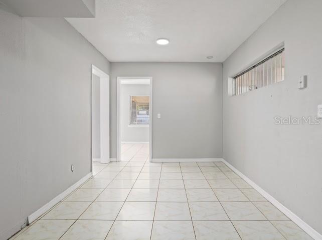 Building Photo - 5614 Riviera Dr