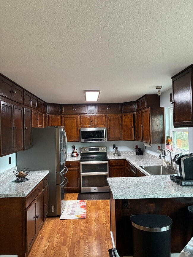 Building Photo - 2708 Rawahs Way