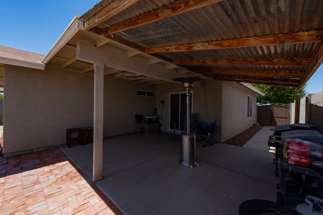 Building Photo - 8845 E 38th Pl