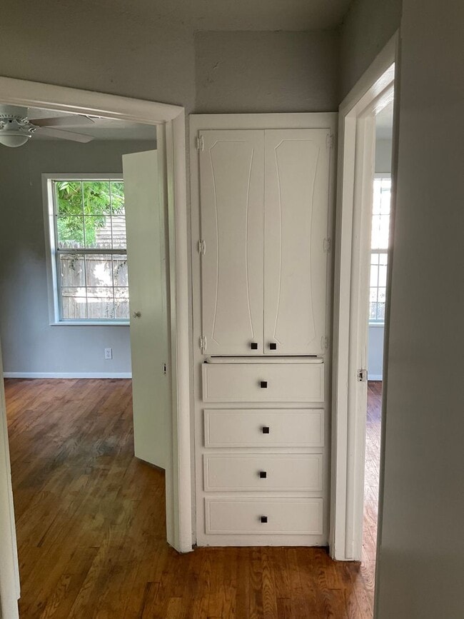 Building Photo - 2 Bed 1 Bath Newly Remodeled Home in Del City