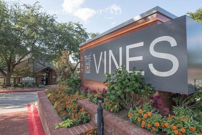 Building Photo - 247 E Corporate Dr