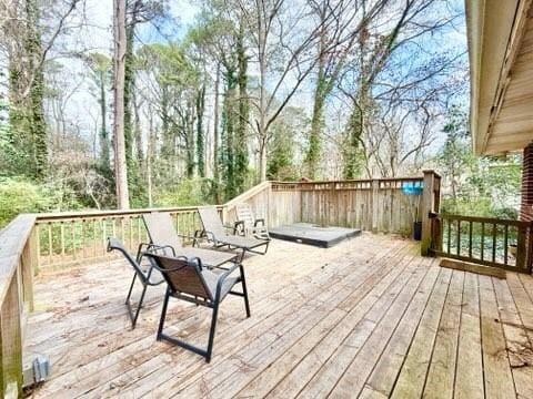 Building Photo - 2076 Azalea Cir