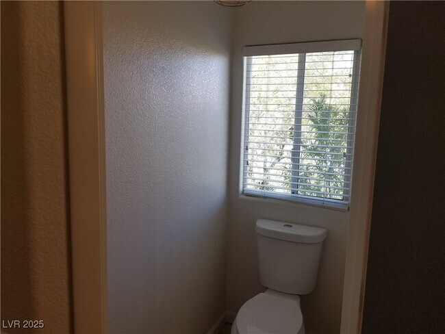 Building Photo - 7196 Cressida Ct