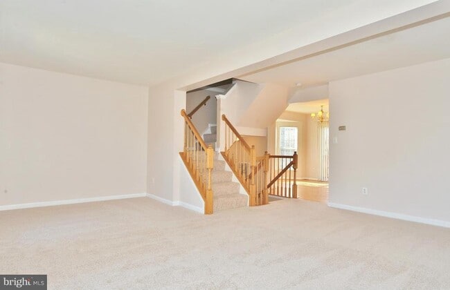 Building Photo - 6414 Lureta Ann Ln