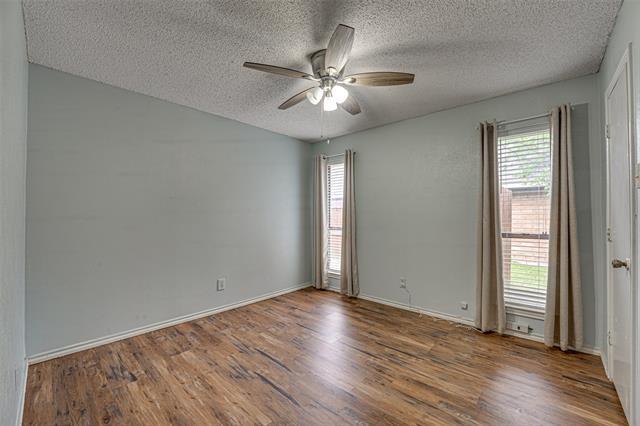 Building Photo - 917 Meadowgate Dr