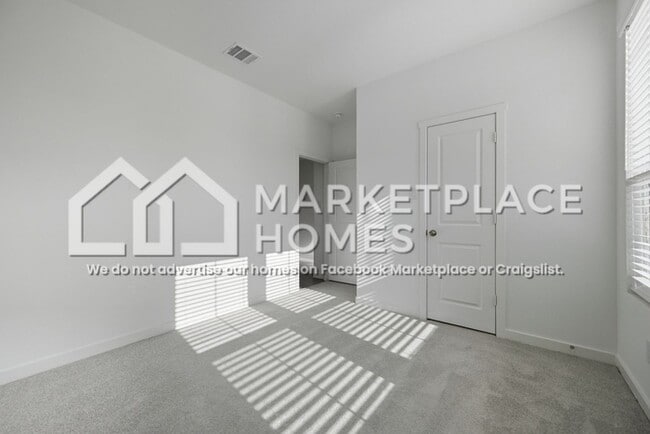 Building Photo - 1220 Ponchartrain Dr