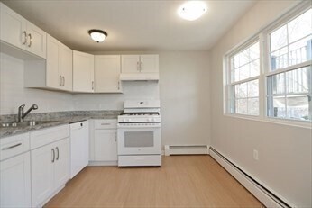 Building Photo - 41 Farrwood Ave