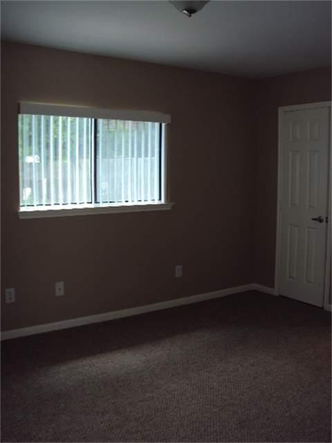 Building Photo - 7927 Battleoak Dr