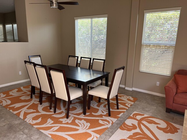 Building Photo - 59 Shoreline Dr