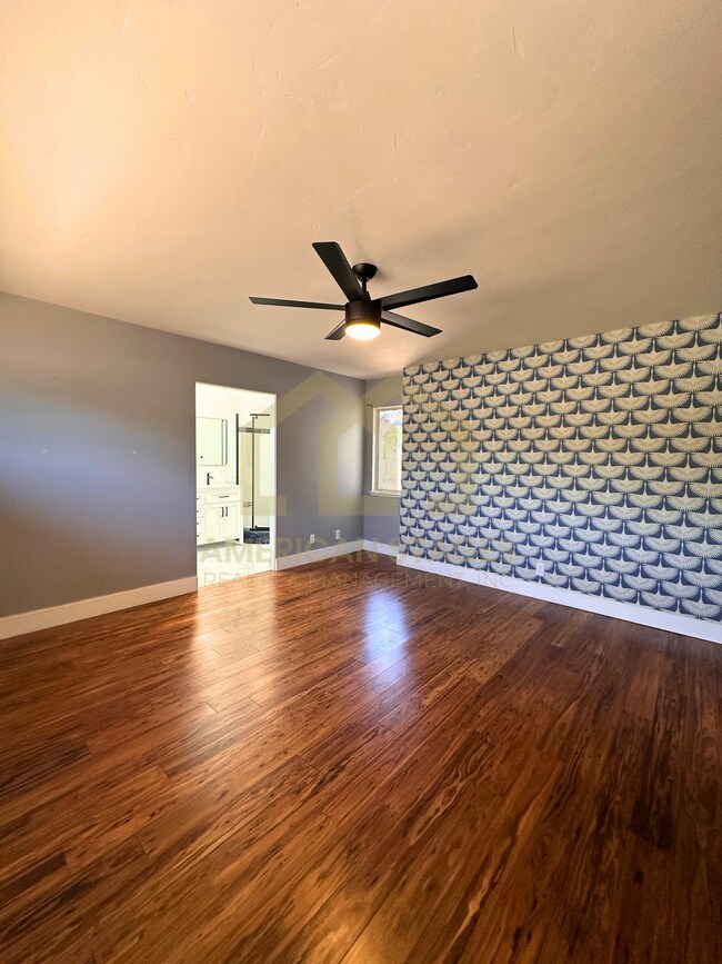 Building Photo - 135 Oakmont Ave