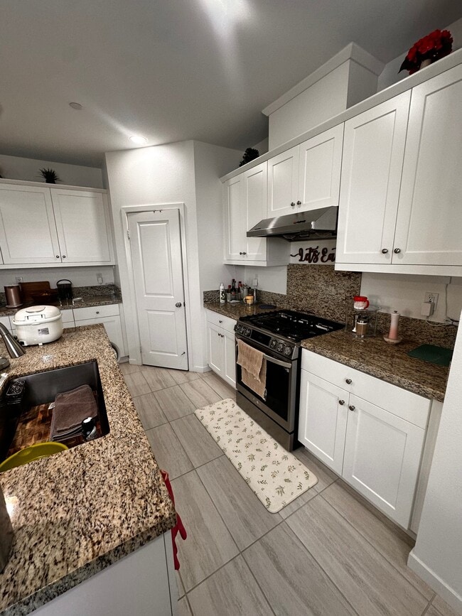 Building Photo - 11583 Kitetail Dr