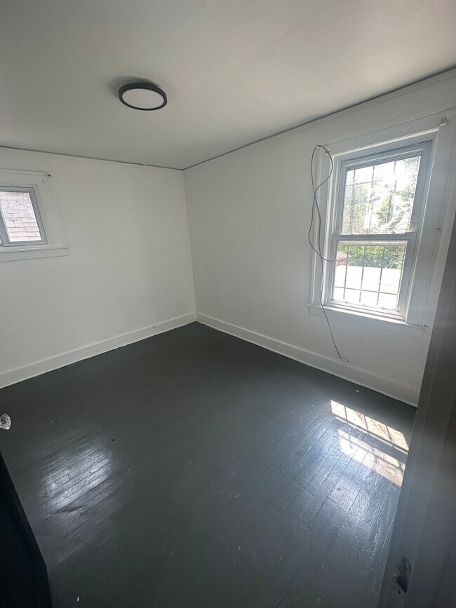 Building Photo - 16171 Santa Rosa Dr