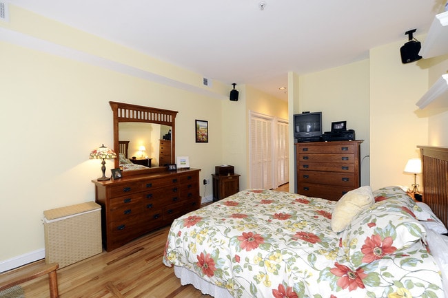 Building Photo - 1757 T Street NWUnit C