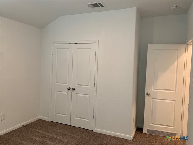 Building Photo - 415 Fig Tree St