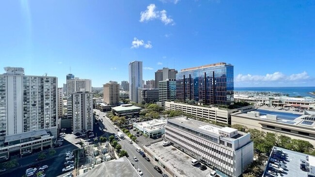 Building Photo - 629 Keeaumoku Street