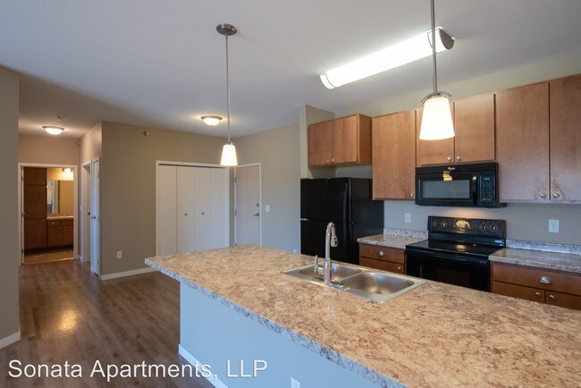Primary Photo - 3 br, 2 bath Apartment - 4050 34th Street S