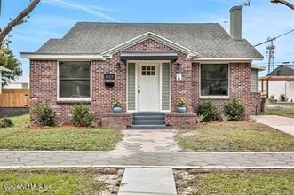 Building Photo - 2125 Gilmore St