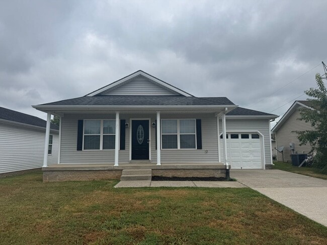 Primary Photo - Spacious 3 bedroom, two bathroom home clos...