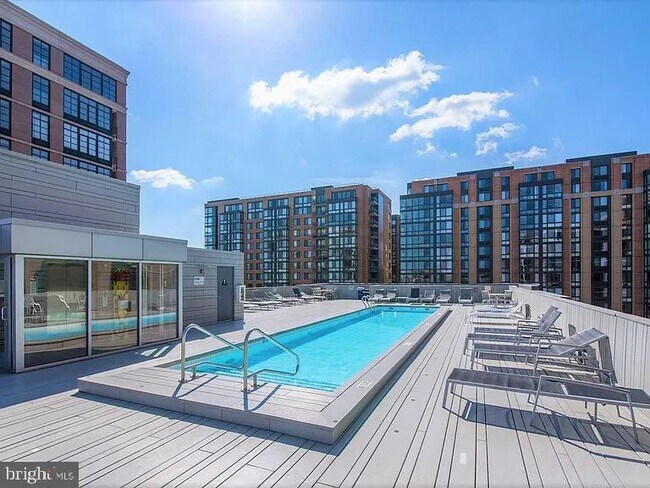 Building Photo - 437 New York Ave NW