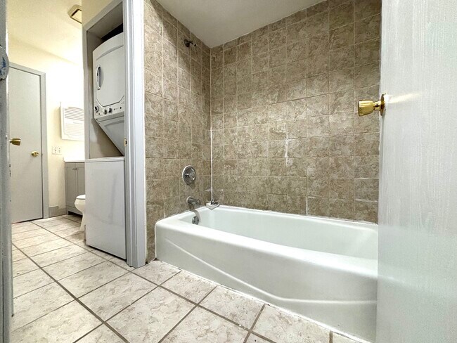 laundry and bath - 15 Echo Ct
