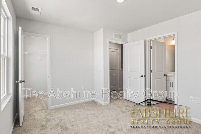 Building Photo - 2607 Chert Ln