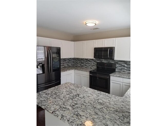 Building Photo - 3192 Osborne Rd NE