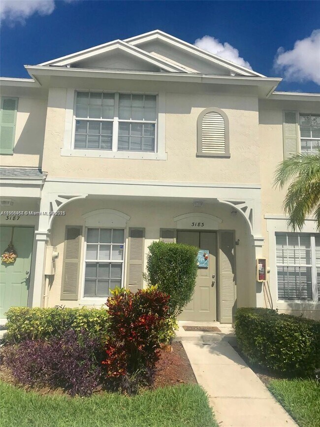 Primary Photo - 3183 SW 50th St