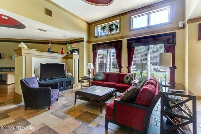 Building Photo - 10435_MIDTOWN