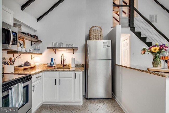 Building Photo - 241 Wildcat Dr