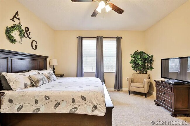 Building Photo - 453 Venetian Villa Dr